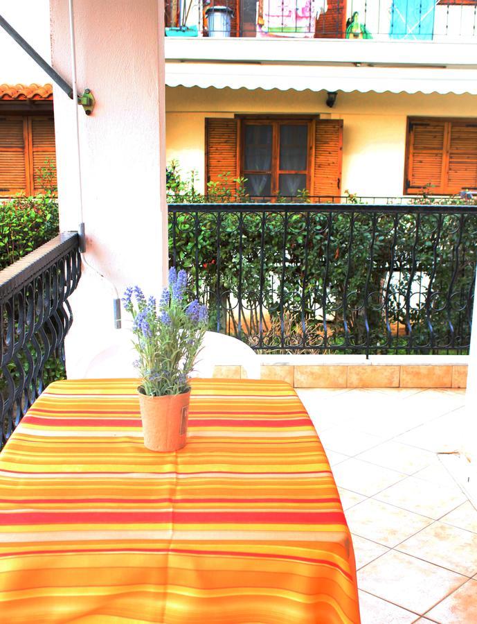 Souzana Rooms Nea Plagia Exteriör bild