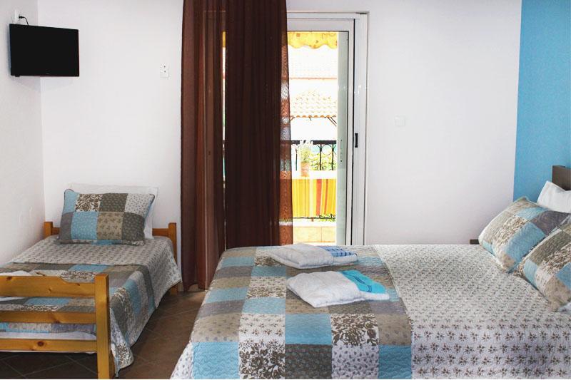 Souzana Rooms Nea Plagia Exteriör bild