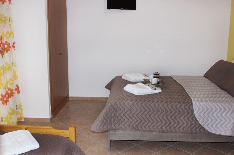 Souzana Rooms Nea Plagia Exteriör bild