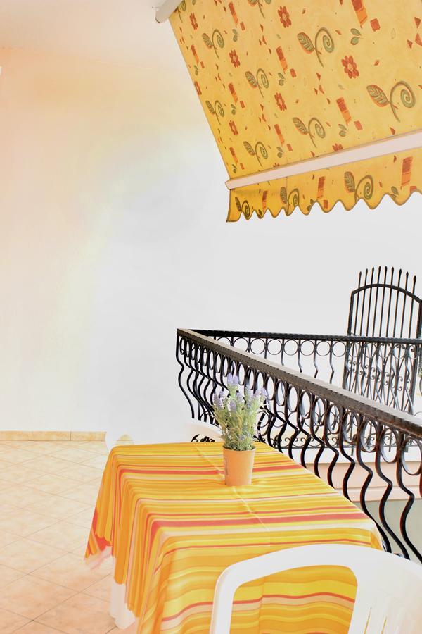 Souzana Rooms Nea Plagia Exteriör bild